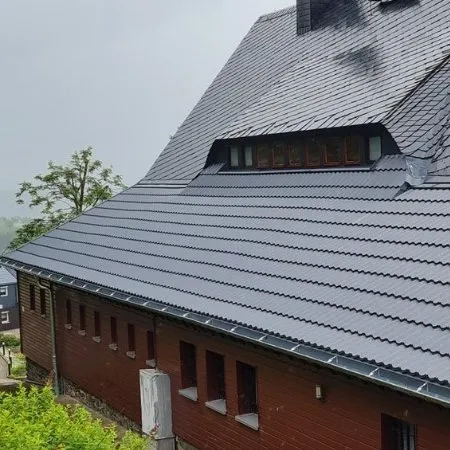 Referenzbild — abgeschlossenes Dachdeckerprojekt